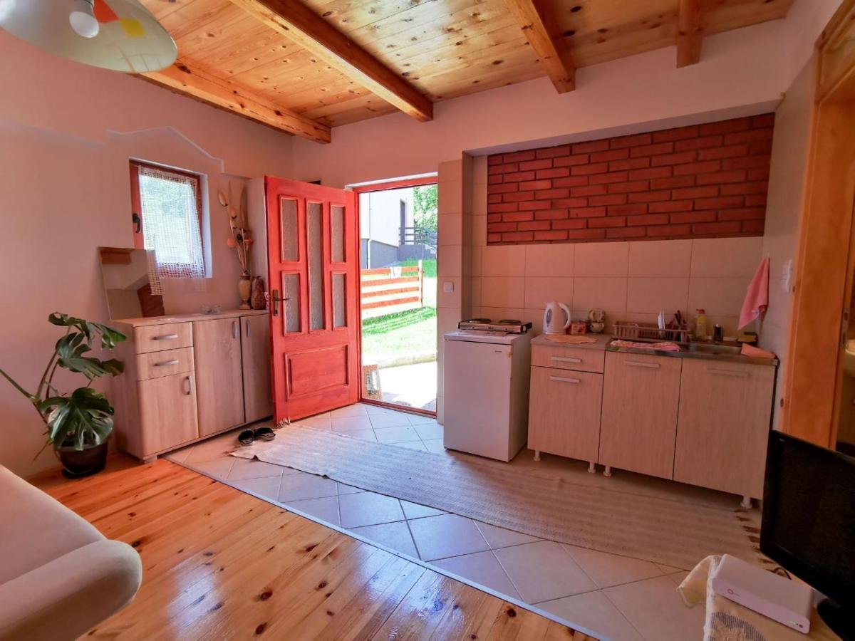 Apartmani Beslic Kremna Kültér fotó