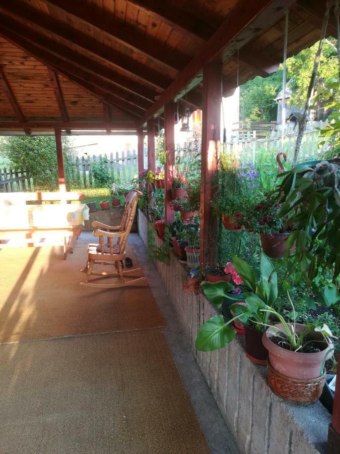 Apartmani Beslic Kremna Kültér fotó